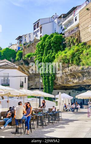 Setenil de las Bodegas, Andalusien. Spanien Stockfoto