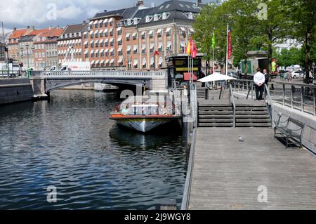 Kopenhagen/Dänemark/23 Mai 2022/Reisender 3enjoy Bootsfahrt eine Seufzer sehende Bustour in der dänischen Hauptstadt Kopenhagen Dänemark. (Foto..Francis Dean/Deanpices. Stockfoto