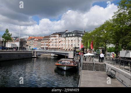 Kopenhagen/Dänemark/23 Mai 2022/Reisender 3enjoy Bootsfahrt eine Seufzer sehende Bustour in der dänischen Hauptstadt Kopenhagen Dänemark. (Foto..Francis Dean/Deanpices. Stockfoto