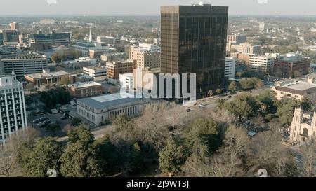 Luftaufnahme der Innenstadt von Columbia, South Carolina an einem sonnigen Tag. Stockfoto