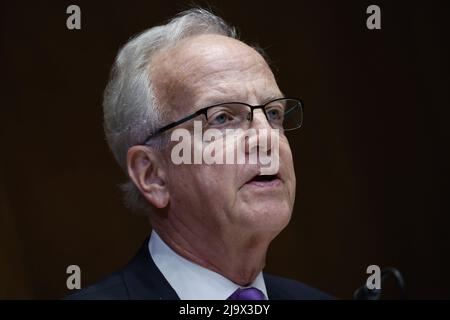 Washington, Usa. 25.. Mai 2022. Senator Jerry Moran, ein Republikaner aus Kansas und Vorsitzender des Senate Appropriations Subcommittee on Commerce, Justice and Science, spricht während einer Anhörung am Mittwoch, dem 25. Mai 2022 in Washington, DC. Foto von Ting Shen/UPI Credit: UPI/Alamy Live News Stockfoto