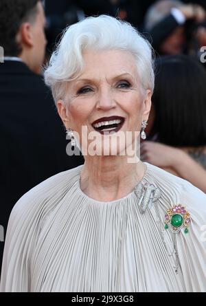 Cannes, Frankreich. Mai 2022. Cannes, Frankreich. Maye Musk besuchte die Elvis-Premiere, Teil des 75. Filmfestivals von Cannes, Palais de Festival, Cannes. Quelle: Doug Peters/EMPICS/Alamy Live News Stockfoto