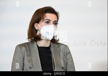 Wien, Österreich. 25. Mai 2022 Pressekonferenz nach der Ministerkonferenz mit der Bundesministerin der Justiz Alma Zadic (die Grünen). Thema: internetsicherheit Stockfoto