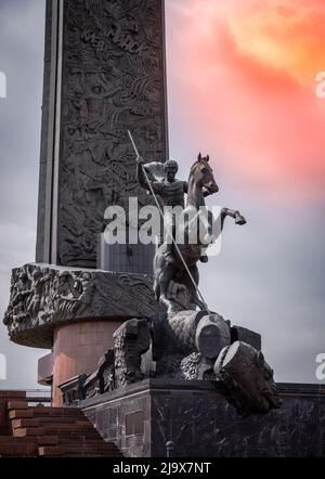 MOSKAU, RUSSLAND - 28. APRIL 2016: Siegesdenkmal. Victory Park auf dem Poklonnaya Gora (der Poklonnay Hügel) Stockfoto