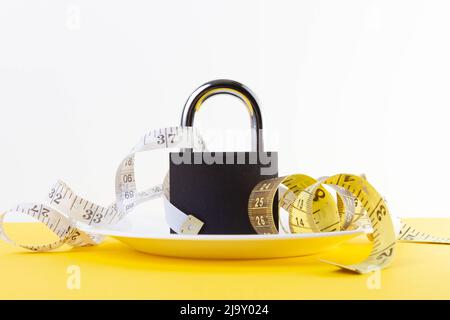 Bestimmte Diät. Adipositas Probleme. Gesundes Lebensmittelkonzept. Fitness-Training und Ernährung für die Gewichtsabnahme. Stockfoto