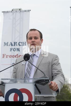 Washington, DC, USA. 25. April 2022. Josh Duggar nimmt am 25. April 2014 an der Kundgebung zum Hochzeitsmarsch in Washington DC Teil. Quelle: Patsy Lynch/Media Punch/Alamy Live News Stockfoto