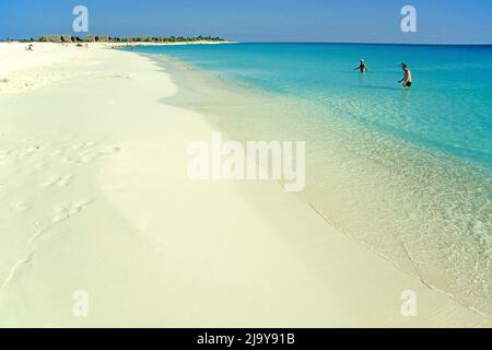 Sandstrand bei Cayo Largo, Kuba, Karibik | Sandstrand bei Cayo Largo, Kuba, Karibik Stockfoto