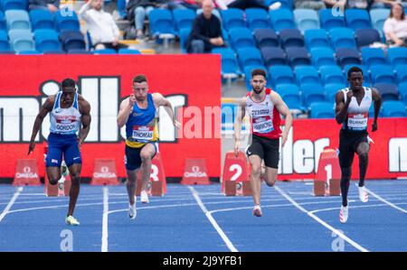 Gordon Scott, Adam Thomas, Dewi Hammond und Taymir Burnett, die beim B 100m-Rennen der Männer bei der Birmingham Diamond League in Birmingham, England, auf M antreten Stockfoto