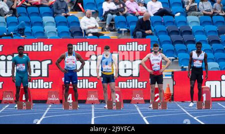 Jeremiah Azu, Gordon Scott, Adam Thomas, Dewi Hammond und Taymir Burnett besteigen das B 100m-Rennen der Männer bei der Birmingham Diamond League, Birmingha Stockfoto