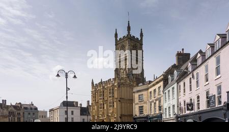 Stadtbild von Cotswold Market Stadt Cirencester, Gloucestershire, Großbritannien Stockfoto