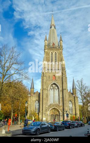 Brügge, Belgien - 12. November 2021: - Kirche Maria Magdalena in Brugges - Westflandern, Belgien Stockfoto