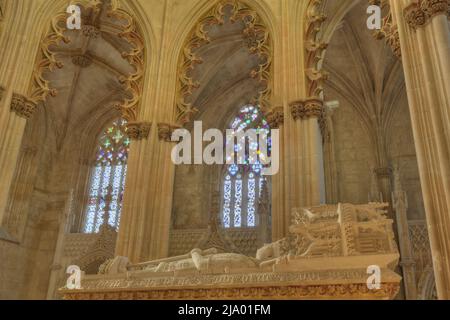 Grab von König Johann I. von Portugal und seiner Frau Philippa von Lancaster im Kloster Batalha, Portugal Stockfoto