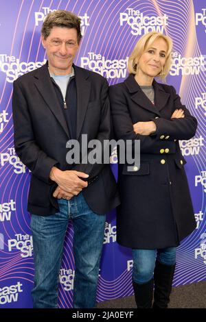 London, Vereinigtes Königreich . 26 Mai, 2022 . Jon Sopel und Emily Maitlis auf der Podcast Show 2022 im Business Design Center, Islington. Quelle: Alan D West/Alamy Live News Stockfoto