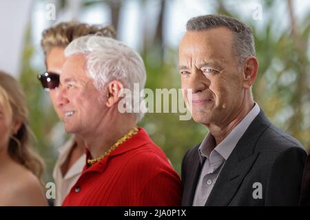 Cannes, Frankreich. 26.. Mai 2022. Tom Hanks, der am 26. Mai 2022 in Cannes, Frankreich, an der Fotozelle für „Elvis“ während des jährlichen Filmfestivals in Cannes 75. im Palais des Festivals teilnahm. Foto von David Boyer/ABACAPRESS.COM Quelle: Abaca Press/Alamy Live News Stockfoto
