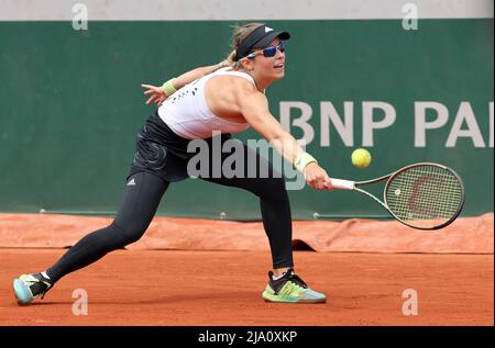 Paris, Frankreich. 26.. Mai 2022. DIE US Katie Volynets spielt am Donnerstag, dem 26. Mai 2022, gegen die kasachische Elena Rybakina während ihres Spiels bei den French Tennis Open in Roland Garros in der Nähe von Paris. Rynakina gewann 6-4, 6-0. Foto von Maya Vidon-White/UPI Credit: UPI/Alamy Live News Stockfoto