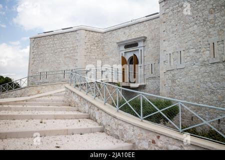 Reportage au Mont Faron (Toulon, Var, Frankreich) Gedenkstätte WW2, Eingang Stockfoto