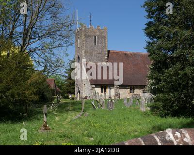 Church of St Mary im Dorf Buriton, das sich in idyllischer Lage am Fuße des South Downs Way in der Nähe von Petersfield in East Hampshire Engl befindet Stockfoto