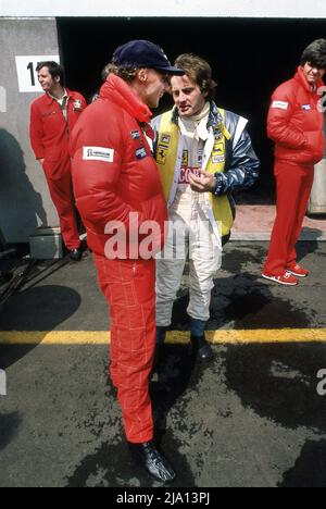 Niki Lauda und Gilles Villeneuve beim Training des Grand Prix von Belgien 1982 Stockfoto