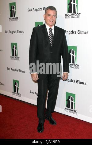 **DATEI FOTO** Ray Liotta ist verstorben. BEVERLY HILLS, CA - 22. OKTOBER: Ray Liotta bei der jährlichen Hollywood Film Awards Gala 16., die von der Los Angeles Times veranstaltet wurde und am 22. Oktober 2012 im Beverly Hilton Hotel in Beverly Hills, Kalifornien, stattfand. Kredit: mpi26/MediaPunch Inc. Stockfoto