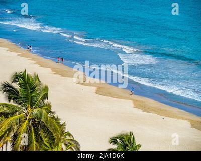 Isla Verde Beach am Atlantischen Ozean in der Metropolregion San Juan in Carolina Puerto Rico Stockfoto