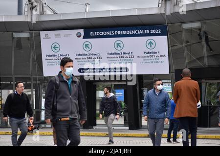 Am 26. Mai 2022 wird in Bogota, Kolumbien, der Wahlplatz der Corferia, die als die größte des Landes gilt, betreten. Die Präsidentschaftswahlen finden am 29. Mai statt. Foto: Camilo Erasso/Long Visual Press Stockfoto