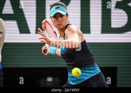 Paris, Frankreich - 26/05/2022, Alize CORNET von Frankreich während des fünften Tages von Roland-Garros 2022, French Open 2022, Grand Slam Tennisturnier am 26. Mai 2022 im Roland-Garros-Stadion in Paris, Frankreich - Foto: Matthieu Mirville/DPPI/LiveMedia Stockfoto
