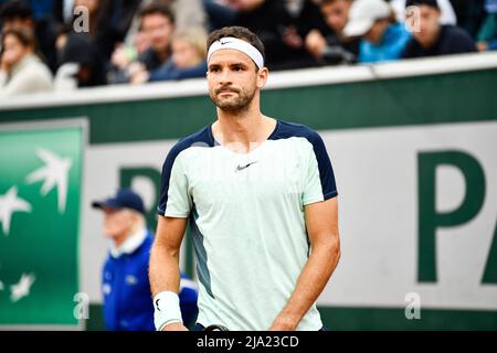 Grigor Dimitrov aus Bulgarien während der French Open (Roland-Garros) 2022, Grand Slam Tennisturnier am 25. Mai 2022 im Roland-Garros-Stadion in Paris, Frankreich - Foto: Victor Joly/DPPI/LiveMedia Stockfoto