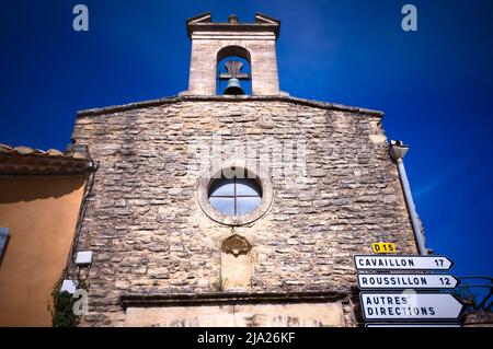 Dorfkapelle, Chapelle des Penitents Blancs, Mountain Village Gordes, Vaucluse, Provence-Alpes-Cote d'Azur, Frankreich Stockfoto