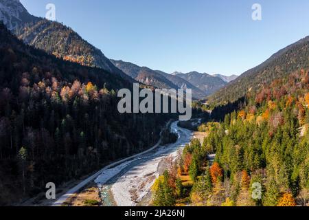 Luftaufnahme, Flussbett des Rissbaches, Tirol, Österreich Stockfoto