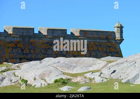 Festungsmauer der Fortaleza de Santa Teresa, in der Nähe von Coronilla, Departamento Rocha, Uruguay Stockfoto