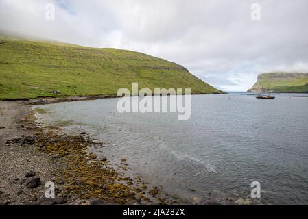 Eine der Beacj auf Vagar Inseln, wo normalerweise Grindadrap stattfindet, Feroe Inseln Stockfoto