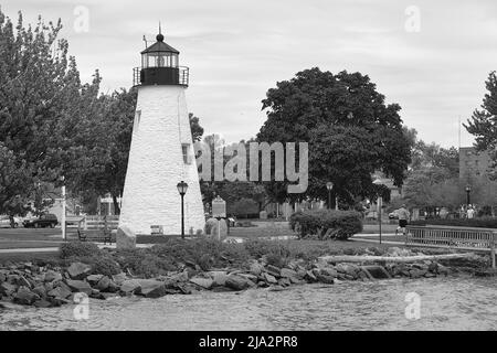 Concord Point Lighthouse ist der zweitälteste Leuchtturm in Maryland und das Symbol von Havre de Grace. Erbaut 1827, stillgelegt 1975. Stockfoto