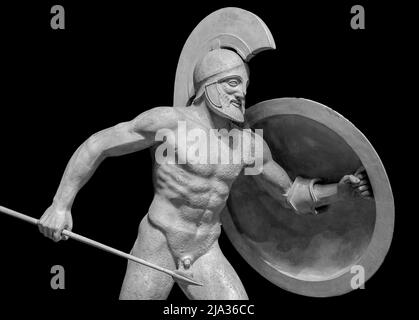Krieger im Helm Statue isoliert auf weißem Hintergrund. Stockfoto