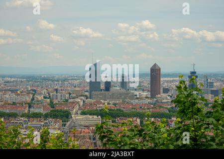 Lyon, Frankreich - 10. Mai 2022 : Panoramablick auf die schöne Stadt Lyon Stockfoto