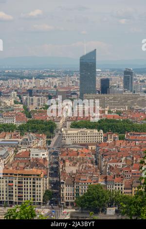 Lyon, Frankreich - 10. Mai 2022 : Panoramablick auf die schöne Stadt Lyon Stockfoto