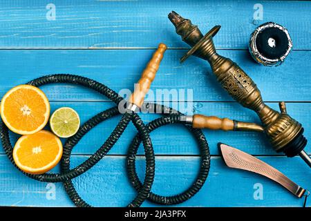 Shisha. Tabak mit Orangen und Limonen Geschmack. Ansicht von oben Stockfoto