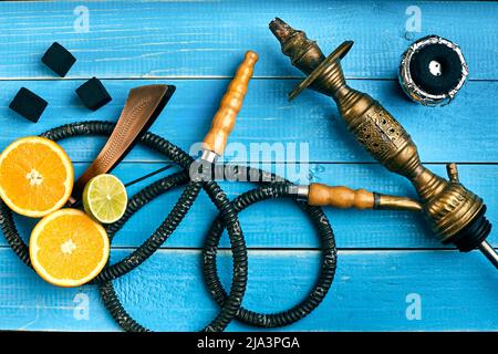 Shisha. Tabak mit Orangen und Limonen Geschmack. Ansicht von oben Stockfoto
