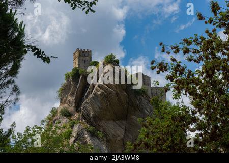 Roccascalegna, Chieti, Abruzzen, die mittelalterliche Burg Stockfoto