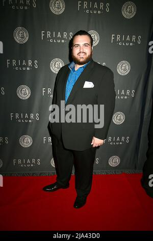 Sal Valentinitti, Sängerin von America's Got Talent, nimmt am 26. Mai 2022 im Ziegfeld Ballroom in New York, New York, USA, an der Verleihung des Entertainment Icon Awards durch den Friars Club Honors Tracy Morgan Teil. Robin Platzer/ Twin Images/ Credit: SIPA USA/Alamy Live News Stockfoto