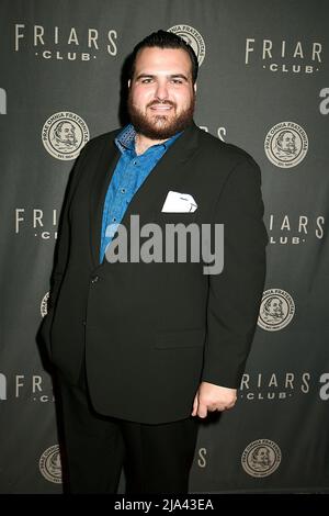 Sal Valentinitti, Sängerin von America's Got Talent, nimmt am 26. Mai 2022 im Ziegfeld Ballroom in New York, New York, USA, an der Verleihung des Entertainment Icon Awards durch den Friars Club Honors Tracy Morgan Teil. Robin Platzer/ Twin Images/ Credit: SIPA USA/Alamy Live News Stockfoto