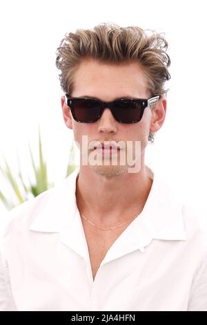 Cannes, Frankreich. 26.. Mai 2022. Austin Butler nimmt am 26. Mai 2022 im Palais des Festivals in Cannes, Frankreich, an der Fotozelle für „Elvis“ Teil, die während des jährlichen Filmfestivals in Cannes 75. stattfindet. Foto: DGP/imageSPACE Kredit: Imagespace/Alamy Live News Stockfoto