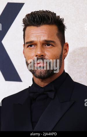 Cannes, Frankreich. 26.. Mai 2022. Ricky Martin nimmt am 26. Mai 2022 im Hotel du Cap-Eden-Roc in Cap d'Antibes, Frankreich, an der amfAR Gala Cannes 2022 Teil. Foto: DGP/imageSPACE Kredit: Imagespace/Alamy Live News Stockfoto