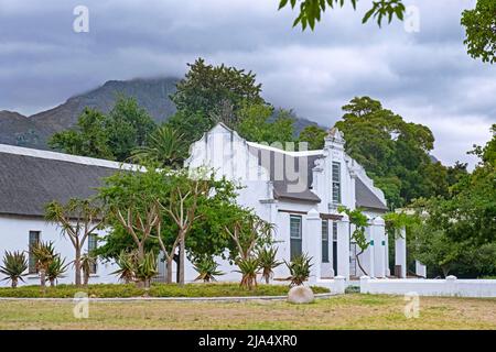 Spielzeug- und Miniaturmuseum, ehemaliges Pfarrhaus aus dem 18.. Jahrhundert im typisch kapholländischen Stil in Stellenbosch, Cape Winelands, Western Cape, Südafrika Stockfoto