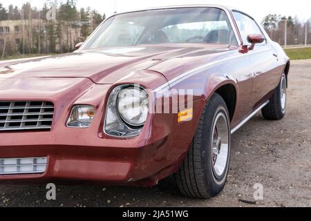 Sosnovy Bor, Russland - 03. Mai 2022: Chevrolet Camaro 1979 Stockfoto