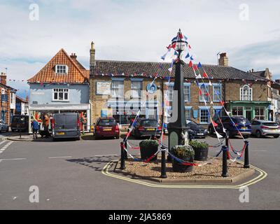 Diamond Jubilee Dekorationen auf dem Marktplatz in Southwold, einer Küstenstadt in Suffolk. Stockfoto