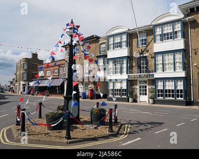 Diamond Jubilee Dekorationen auf dem Marktplatz in Southwold, einer Küstenstadt in Suffolk. Stockfoto