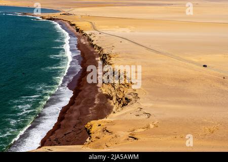 Der Rote Strand, Paracas Reserve, Ica Region, Peru. Stockfoto