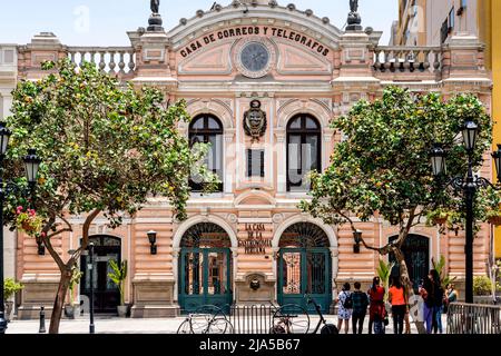 Die Casa de Correos y Telegrafos (das zentrale Postamt) in der Nähe der Plaza De Armas, Lima, Peru. Stockfoto