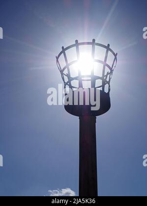 Beacon auf Epsom Downs, das speziell für die Feierlichkeiten zum Queen Diamond Jubilee 2022 errichtet wurde Stockfoto