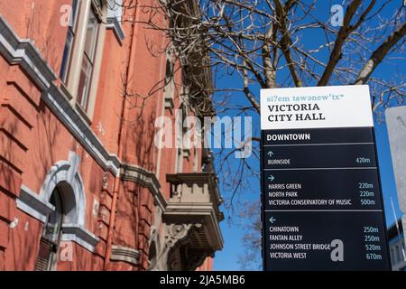 Victoria, BC, Kanada - April 14 2021 : Victoria Old City Hall wurde 1890 fertiggestellt. Stockfoto